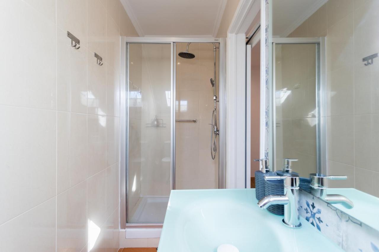Rato Cozy 3Br W/Balcony - By Lu Holidays Apartment Lisboa Екстериор снимка